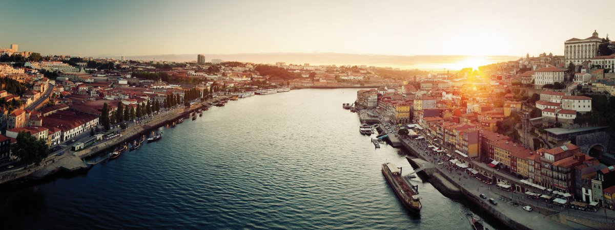 Porto im Sonnenuntergang © Dudarev Mikhail-fotolia.com