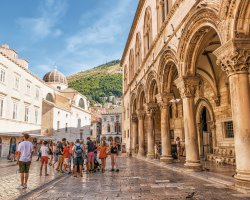  &copy; Roman Babakin - stock.adobe.com