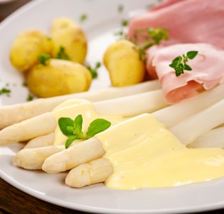 Gekochter Spargel &copy; Marek Gottschalk - stock.adobe.com